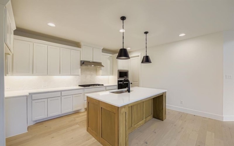 6048 Silverstein Street, Fort Worth, TX 76126, 4 Bedrooms Bedrooms, ,3 BathroomsBathrooms,Residential,For Sale,6048 Silverstein Street,0,21070089