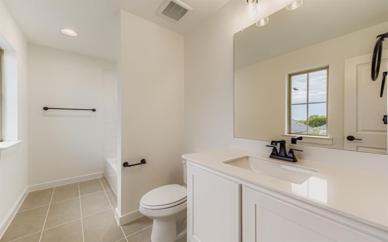 6048 Silverstein Street, Fort Worth, TX 76126, 4 Bedrooms Bedrooms, ,3 BathroomsBathrooms,Residential,For Sale,6048 Silverstein Street,0,21070089