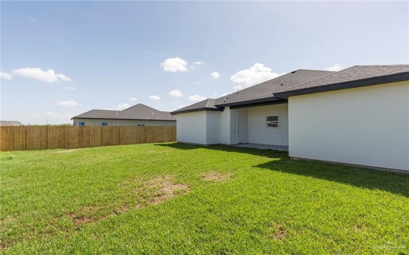 9206 N 25th Lane, McAllen, TX 78504, 3 Bedrooms Bedrooms, ,2 BathroomsBathrooms,Residential,For Sale,9206 N 25th Lane,440248