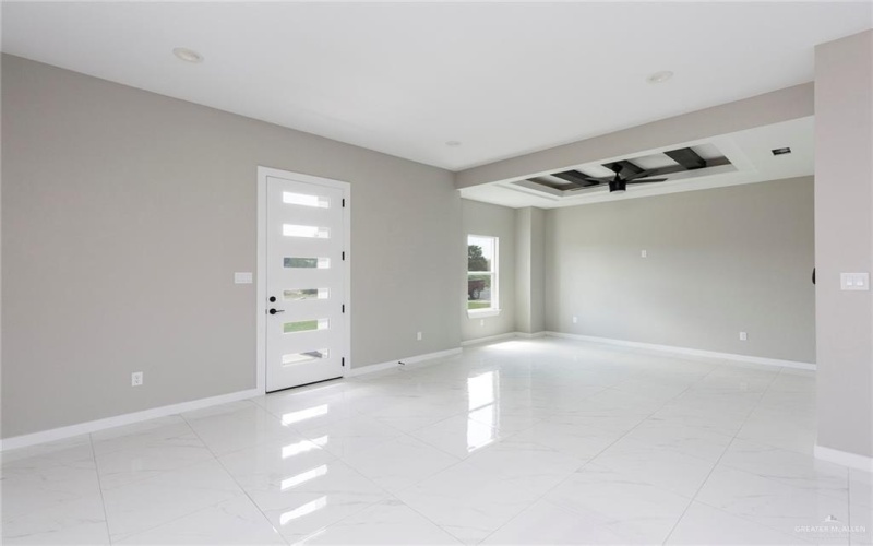 9206 N 25th Lane, McAllen, TX 78504, 3 Bedrooms Bedrooms, ,2 BathroomsBathrooms,Residential,For Sale,9206 N 25th Lane,440248