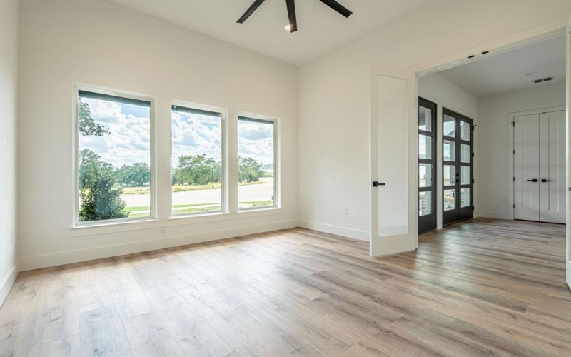 554 Helena Drive, Granbury, TX 76048, 3 Bedrooms Bedrooms, ,2 BathroomsBathrooms,Residential,For Sale,554 Helena Drive,0,21070240