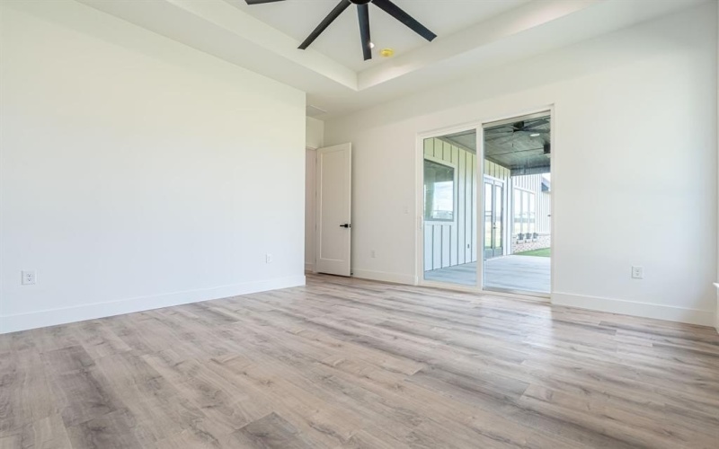 554 Helena Drive, Granbury, TX 76048, 3 Bedrooms Bedrooms, ,2 BathroomsBathrooms,Residential,For Sale,554 Helena Drive,0,21070240