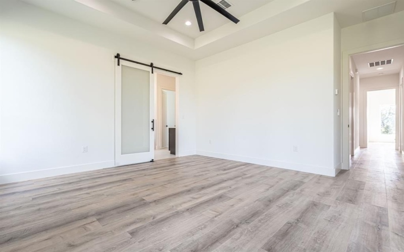 554 Helena Drive, Granbury, TX 76048, 3 Bedrooms Bedrooms, ,2 BathroomsBathrooms,Residential,For Sale,554 Helena Drive,0,21070240