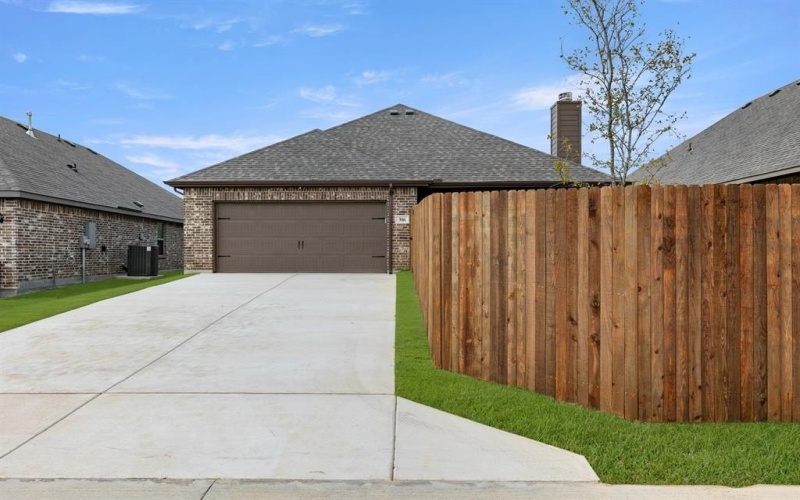316 Freestall Drive, Midlothian, TX 76065, 3 Habitaciones Habitaciones , ,2 BañosBaños,Residential,En Venta,316 Freestall Drive,0,21070283