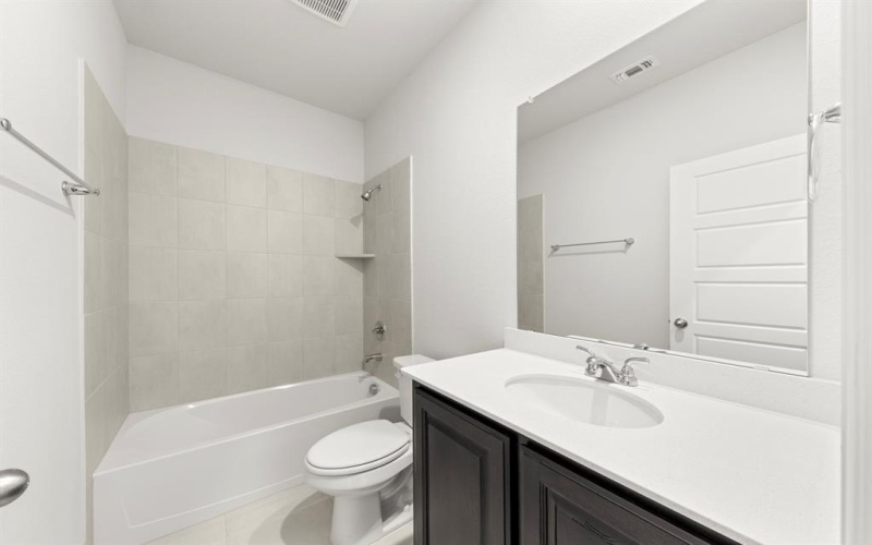 125 Meadow Road, Balch Springs, TX 75181, 4 Bedrooms Bedrooms, ,3 BathroomsBathrooms,Residential,For Sale,125 Meadow Road,0,21070327