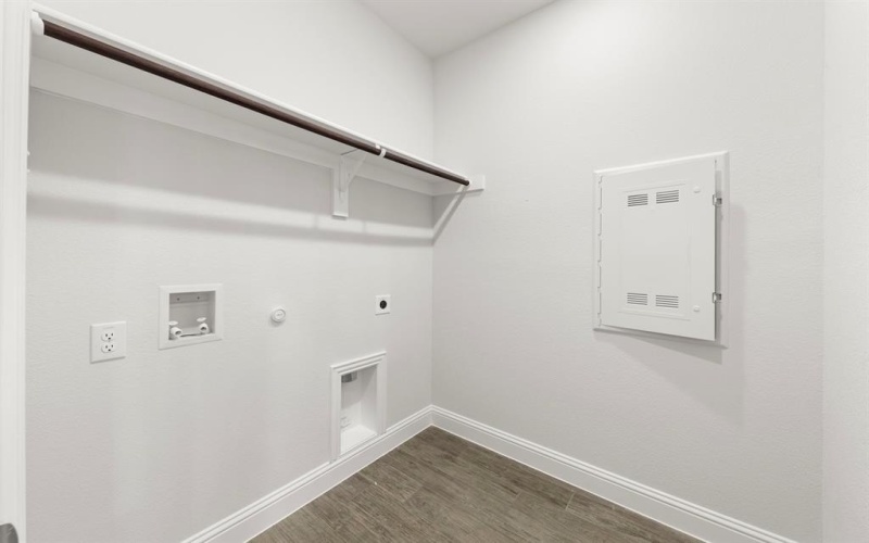 125 Meadow Road, Balch Springs, TX 75181, 4 Bedrooms Bedrooms, ,3 BathroomsBathrooms,Residential,For Sale,125 Meadow Road,0,21070327