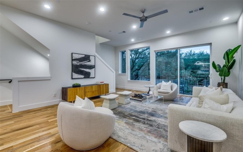 4133 N Reserve Lane, Addison, TX 75001, 3 Bedrooms Bedrooms, ,3 BathroomsBathrooms,Residential,For Sale,4133 N Reserve Lane,0,21070443