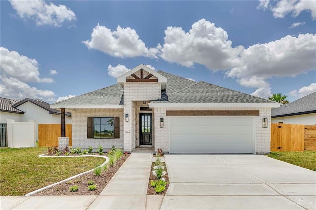 3803 Red Lantana Street, Mission, TX 78574, 3 Bedrooms Bedrooms, ,2 BathroomsBathrooms,Residential,For Sale,3803 Red Lantana Street,440911