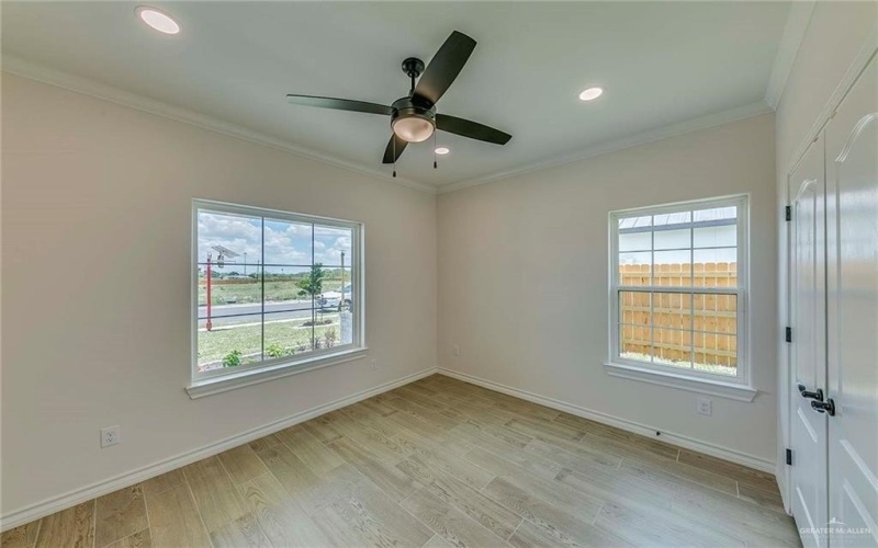 3803 Red Lantana Street, Mission, TX 78574, 3 Bedrooms Bedrooms, ,2 BathroomsBathrooms,Residential,For Sale,3803 Red Lantana Street,440911