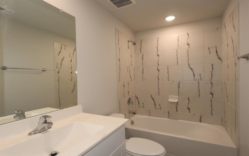2521 Breakaway Drive, Mesquite, TX 75149, 3 Bedrooms Bedrooms, ,2 BathroomsBathrooms,Residential,For Sale,2521 Breakaway Drive,0,21070506