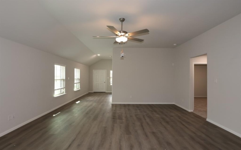 2521 Breakaway Drive, Mesquite, TX 75149, 3 Bedrooms Bedrooms, ,2 BathroomsBathrooms,Residential,For Sale,2521 Breakaway Drive,0,21070506