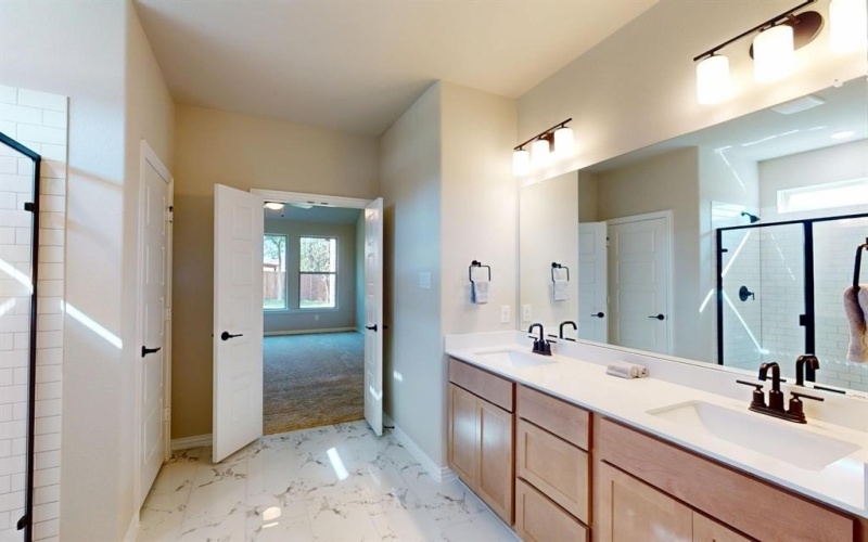 5104 Shady Grove Lane, Denton, TX 76226, 4 Habitaciones Habitaciones , ,3 BañosBaños,Residential,En Venta,5104 Shady Grove Lane,0,21070518