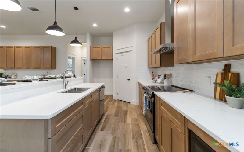 14 Summertime Circle, Wimberley, TX 78676, 3 Habitaciones Habitaciones , ,2 BañosBaños,Residential,En Venta,14 Summertime Circle,0,587322