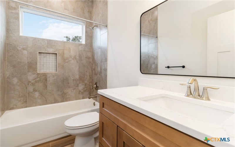 14 Summertime Circle, Wimberley, TX 78676, 3 Habitaciones Habitaciones , ,2 BañosBaños,Residential,En Venta,14 Summertime Circle,0,587322