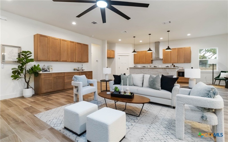 14 Summertime Circle, Wimberley, TX 78676, 3 Habitaciones Habitaciones , ,2 BañosBaños,Residential,En Venta,14 Summertime Circle,0,587322