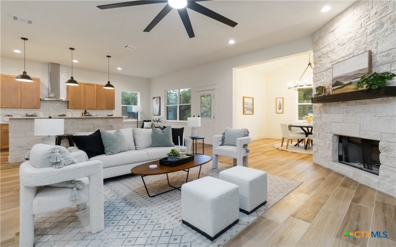 14 Summertime Circle, Wimberley, TX 78676, 3 Habitaciones Habitaciones , ,2 BañosBaños,Residential,En Venta,14 Summertime Circle,0,587322