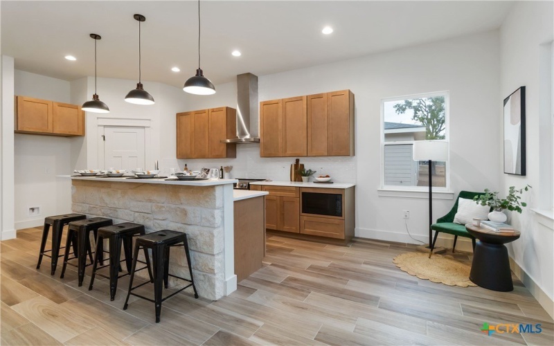 14 Summertime Circle, Wimberley, TX 78676, 3 Habitaciones Habitaciones , ,2 BañosBaños,Residential,En Venta,14 Summertime Circle,0,587322