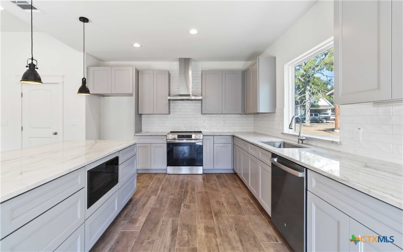 16 Summertime Circle, Wimberley, TX 78676, 3 Bedrooms Bedrooms, ,2 BathroomsBathrooms,Residential,For Sale,16 Summertime Circle,0,587339