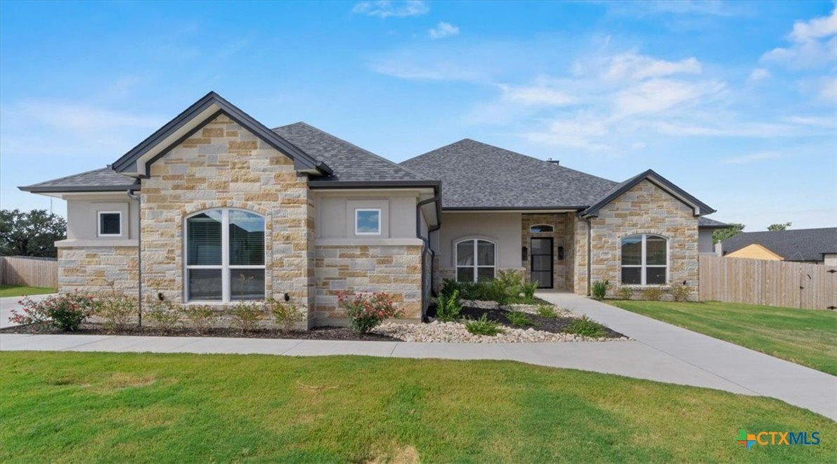 112 Vista De Luna Lane, Belton, TX 76513, 4 Bedrooms Bedrooms, ,3 BathroomsBathrooms,Residential,For Sale,112 Vista De Luna Lane,0,593733