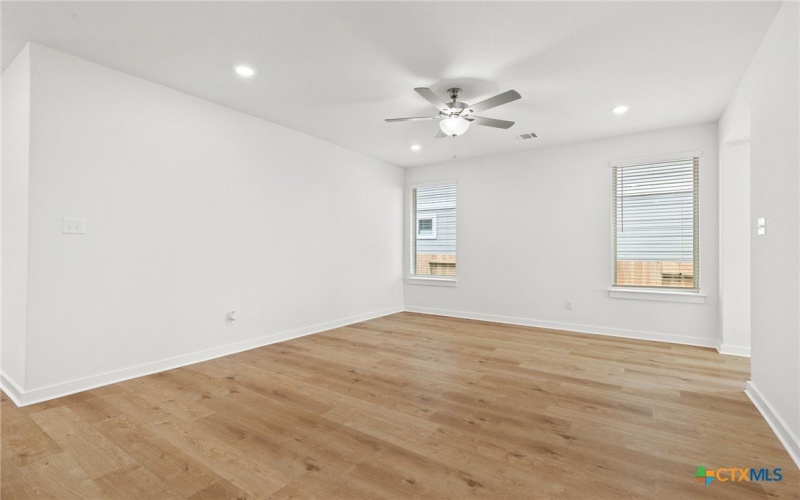 645 Salamander Street, San Marcos, TX 78666, 3 Habitaciones Habitaciones , ,2 BañosBaños,Residential,En Venta,645 Salamander Street,0,593736
