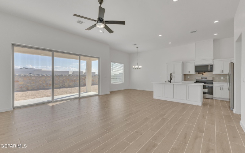 12716 MIDDLESBROUGH Avenue, Horizon City, TX 79928, 4 Bedrooms Bedrooms, ,2 BathroomsBathrooms,Residential,For Sale,12716 MIDDLESBROUGH Avenue,0,931008