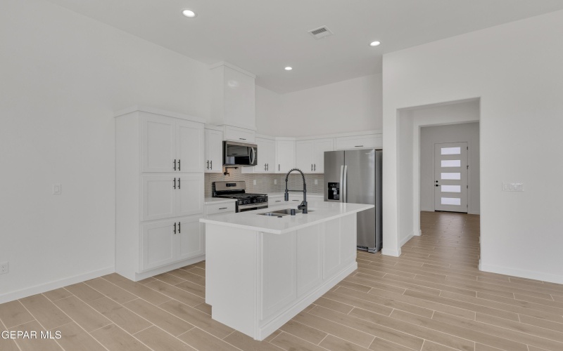 12716 MIDDLESBROUGH Avenue, Horizon City, TX 79928, 4 Bedrooms Bedrooms, ,2 BathroomsBathrooms,Residential,For Sale,12716 MIDDLESBROUGH Avenue,0,931008