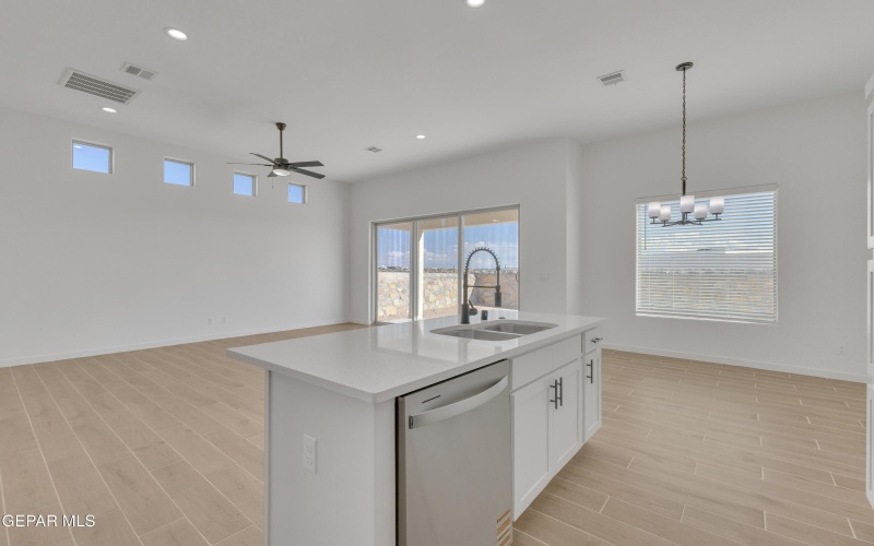 12716 MIDDLESBROUGH Avenue, Horizon City, TX 79928, 4 Bedrooms Bedrooms, ,2 BathroomsBathrooms,Residential,For Sale,12716 MIDDLESBROUGH Avenue,0,931008