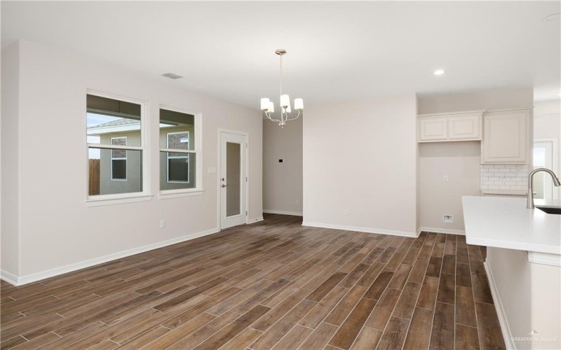 4000 N Sorghum Circle, Edinburg, TX 78542, 3 Bedrooms Bedrooms, ,2 BathroomsBathrooms,Residential,For Sale,4000 N Sorghum Circle,0,481713