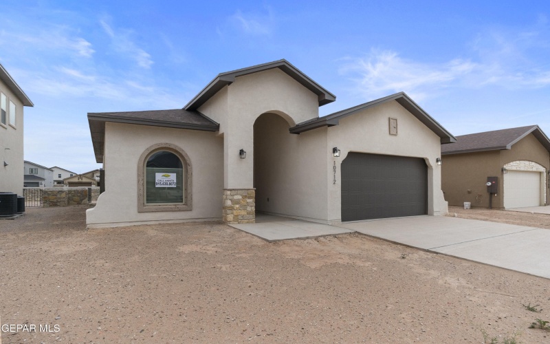 1113 Bronze Hill Avenue, Sunland Park, NM 88063, 3 Habitaciones Habitaciones , ,2 BañosBaños,Residential,En Venta,1113 Bronze Hill Avenue,921772