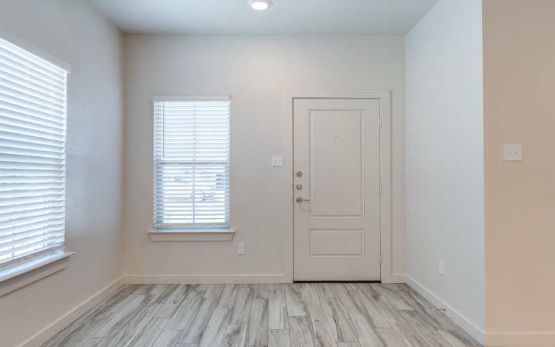 1119 N 7th Street, Wolfforth, TX 79382, 2 Habitaciones Habitaciones , ,2 BañosBaños,Residential,En Venta,1119 N 7th Street,0,202561077