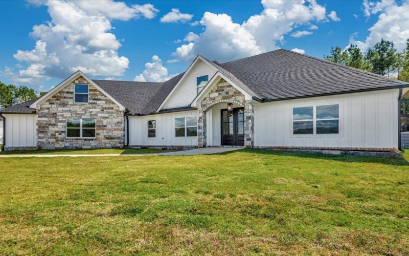 850 Spring Creek Dr., Nacogdoches, TX 75965, 5 Habitaciones Habitaciones , ,3 BañosBaños,Residential,En Venta,850 Spring Creek Dr.,0,22501695