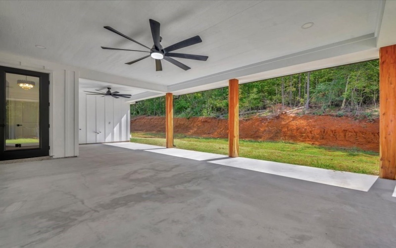 850 Spring Creek Dr., Nacogdoches, TX 75965, 5 Habitaciones Habitaciones , ,3 BañosBaños,Residential,En Venta,850 Spring Creek Dr.,0,22501695
