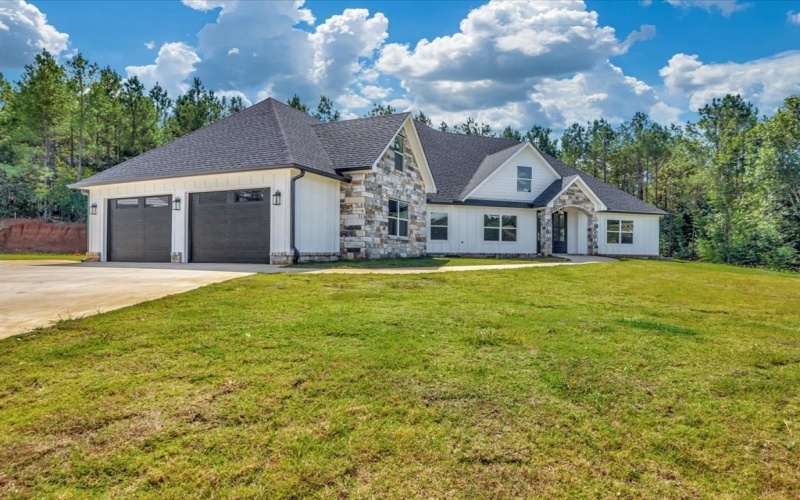 850 Spring Creek Dr., Nacogdoches, TX 75965, 5 Habitaciones Habitaciones , ,3 BañosBaños,Residential,En Venta,850 Spring Creek Dr.,0,22501695