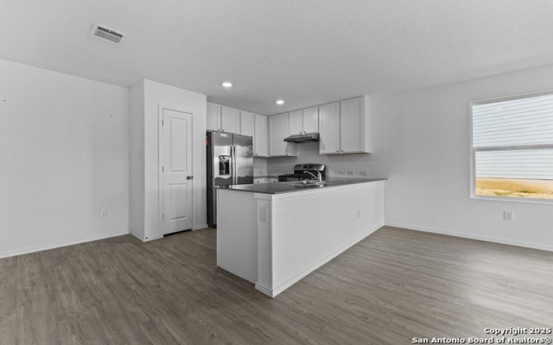 100 Vista View, Floresville, TX 78114, 4 Bedrooms Bedrooms, ,2 BathroomsBathrooms,Residential,For Sale,100 Vista View,0,1910912