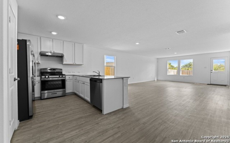 100 Vista View, Floresville, TX 78114, 4 Bedrooms Bedrooms, ,2 BathroomsBathrooms,Residential,For Sale,100 Vista View,0,1910912