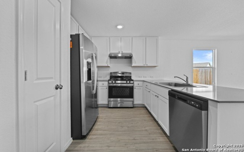 100 Vista View, Floresville, TX 78114, 4 Bedrooms Bedrooms, ,2 BathroomsBathrooms,Residential,For Sale,100 Vista View,0,1910912