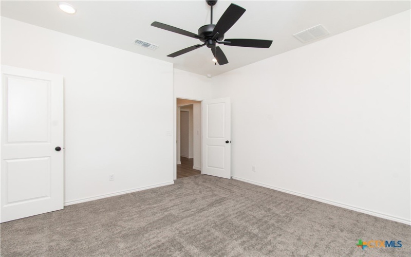 569 Bella Rose Drive, Belton, TX 76513, 4 Habitaciones Habitaciones , ,2 BañosBaños,Residential,En Venta,569 Bella Rose Drive,0,593760