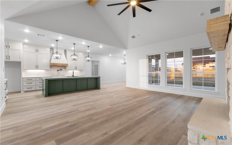 7917 Rock Crest Drive, Moody, TX 76557, 4 Bedrooms Bedrooms, ,3 BathroomsBathrooms,Residential,For Sale,7917 Rock Crest Drive,0,593817