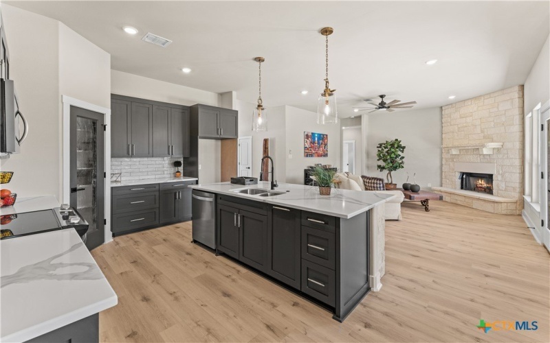 1115 Northcross Drive, Salado, TX 76571, 4 Habitaciones Habitaciones , ,2 BañosBaños,Residential,En Venta,1115 Northcross Drive,0,593845