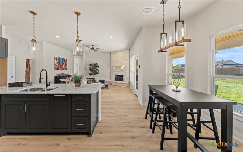 1115 Northcross Drive, Salado, TX 76571, 4 Habitaciones Habitaciones , ,2 BañosBaños,Residential,En Venta,1115 Northcross Drive,0,593845