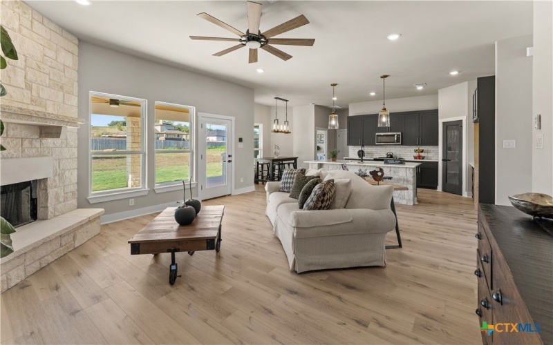 1115 Northcross Drive, Salado, TX 76571, 4 Habitaciones Habitaciones , ,2 BañosBaños,Residential,En Venta,1115 Northcross Drive,0,593845