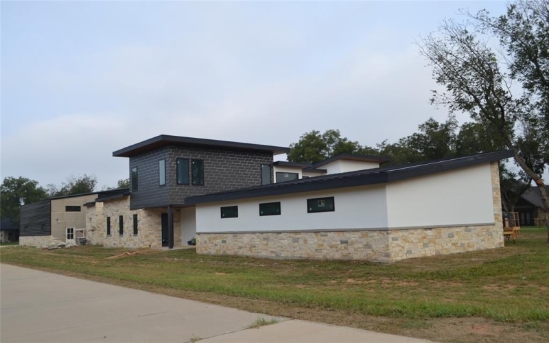 9003 King Air Drive, Granbury, TX 76049, 4 Bedrooms Bedrooms, ,3 BathroomsBathrooms,Residential,For Sale,9003 King Air Drive,0,20974718