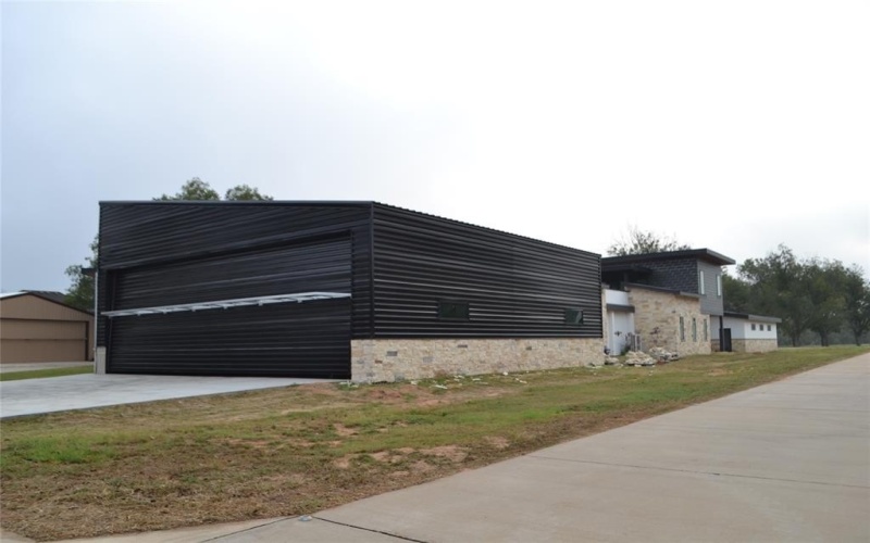 9003 King Air Drive, Granbury, TX 76049, 4 Bedrooms Bedrooms, ,3 BathroomsBathrooms,Residential,For Sale,9003 King Air Drive,0,20974718