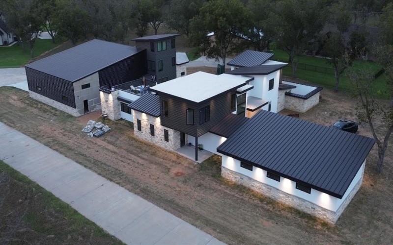 9003 King Air Drive, Granbury, TX 76049, 4 Bedrooms Bedrooms, ,3 BathroomsBathrooms,Residential,For Sale,9003 King Air Drive,0,20974718