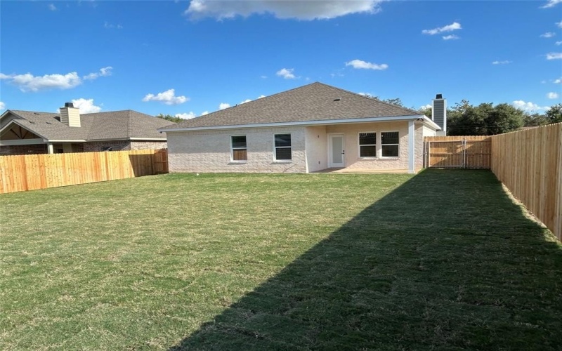 1503 W 6th Street, McGregor, TX 76657, 3 Habitaciones Habitaciones , ,2 BañosBaños,Residential,En Venta,1503 W 6th Street,0,21067309