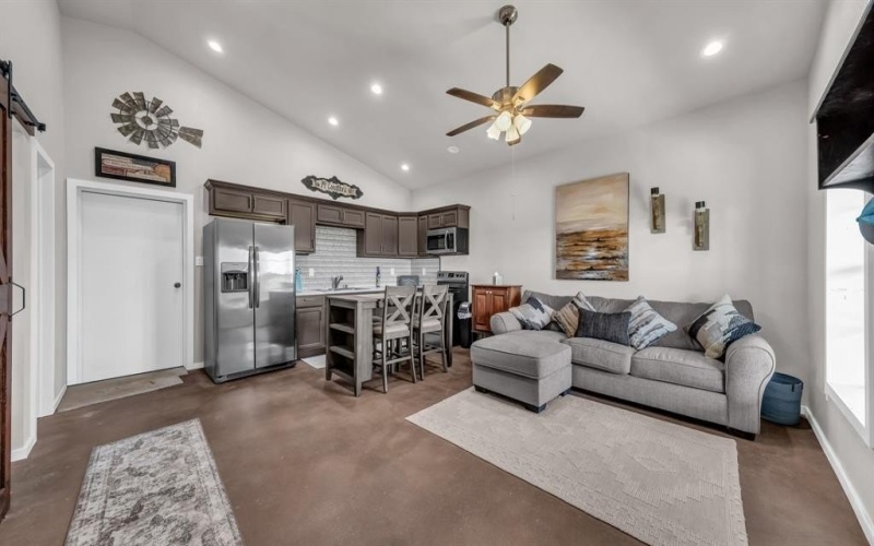 3810 Fairview Road, Millsap, TX 76066, 1 Dormitorio Habitaciones , ,1 BañoBaños,Residential,En Venta,3810 Fairview Road,0,21068164