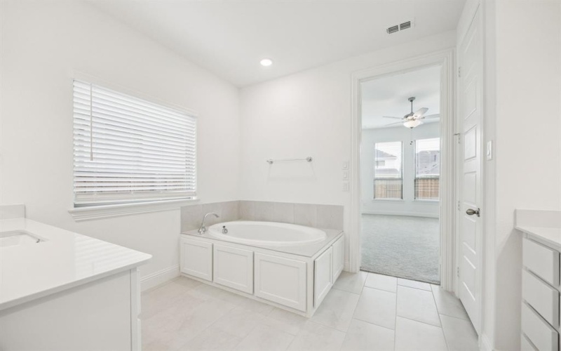 4260 Mill Pond Drive, Prosper, TX 75078, 5 Habitaciones Habitaciones , ,6 BañosBaños,Residential,En Venta,4260 Mill Pond Drive,0,21069320