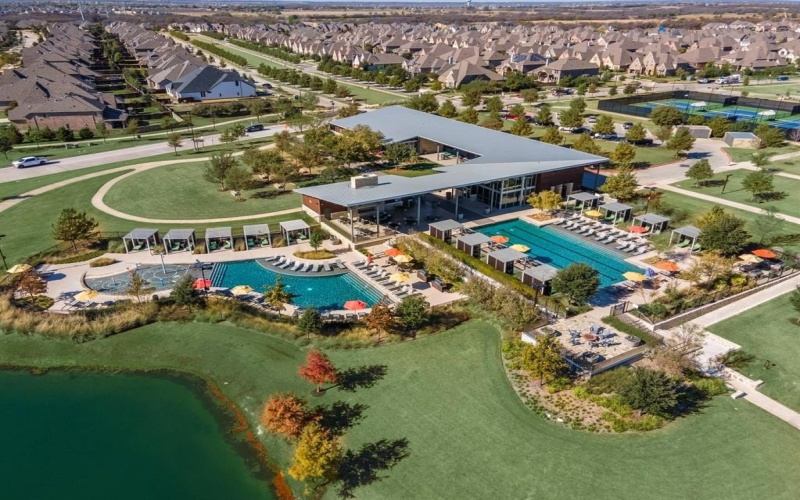 4260 Mill Pond Drive, Prosper, TX 75078, 5 Habitaciones Habitaciones , ,6 BañosBaños,Residential,En Venta,4260 Mill Pond Drive,0,21069320