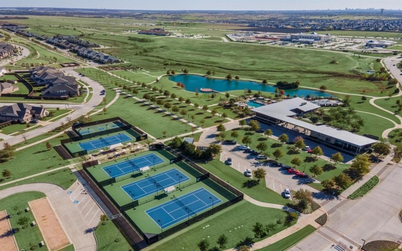 4260 Mill Pond Drive, Prosper, TX 75078, 5 Habitaciones Habitaciones , ,6 BañosBaños,Residential,En Venta,4260 Mill Pond Drive,0,21069320