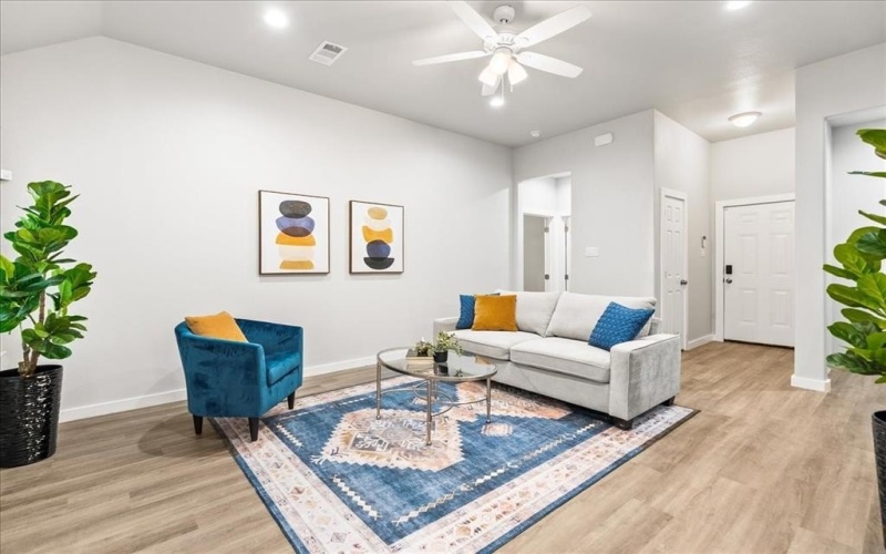 1624 E Collin Street, Corsicana, TX 75110, 3 Bedrooms Bedrooms, ,2 BathroomsBathrooms,Residential,For Sale,1624 E Collin Street,0,21069835
